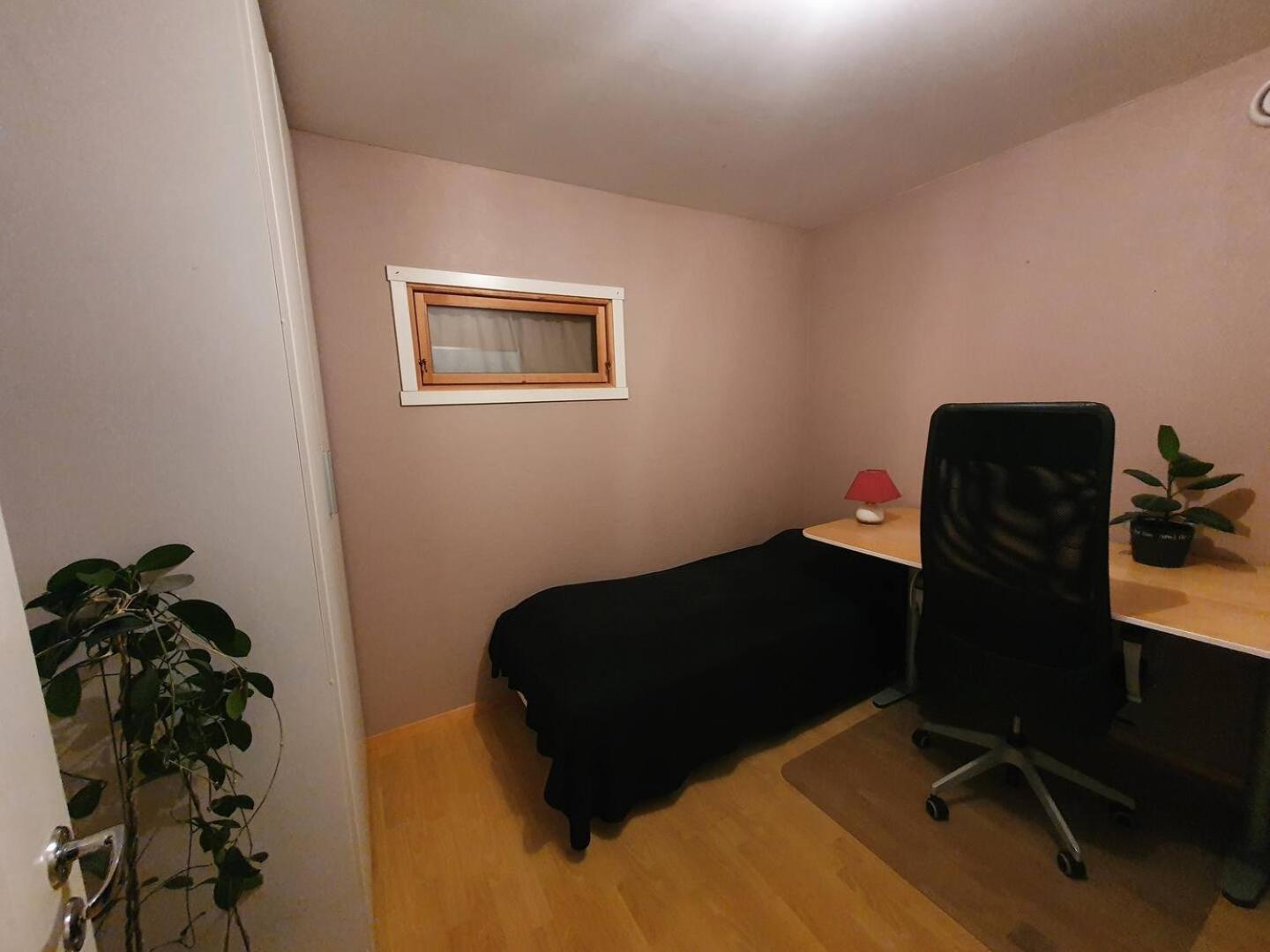 Campingplads Calm And Tidy In Apartment, 14min Train Ride To Center Oslo